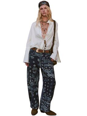 Free People We The Free Good Luck Printed Barrel Jeans Navy Bandana Size 26